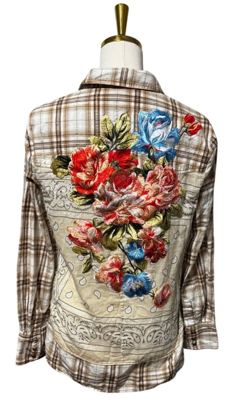 Aratta Silent Journey Plaid Flannel Shirt, Floral Bandana Embroidered Back (M)
